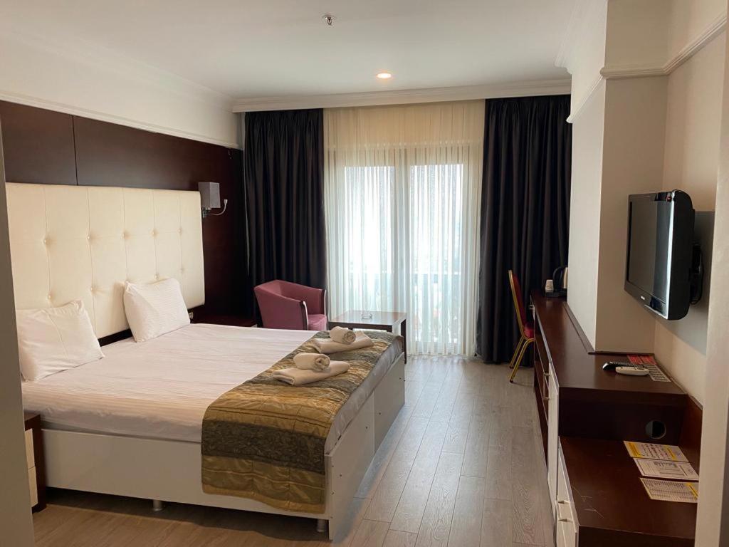 Paradise Island Hotel Darica  Bagian luar foto