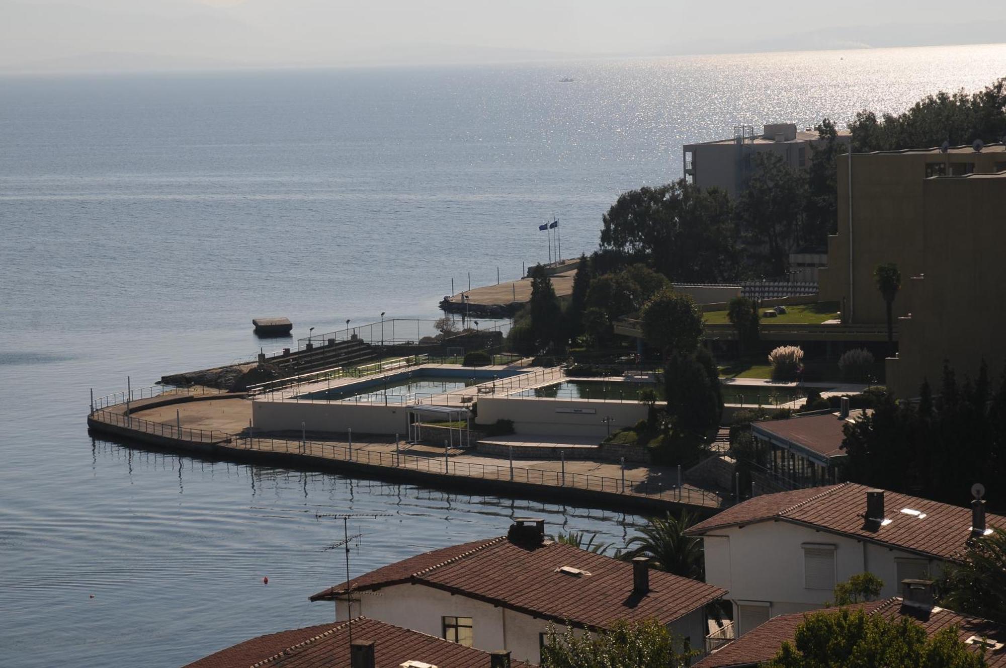 Paradise Island Hotel Darica  Bagian luar foto