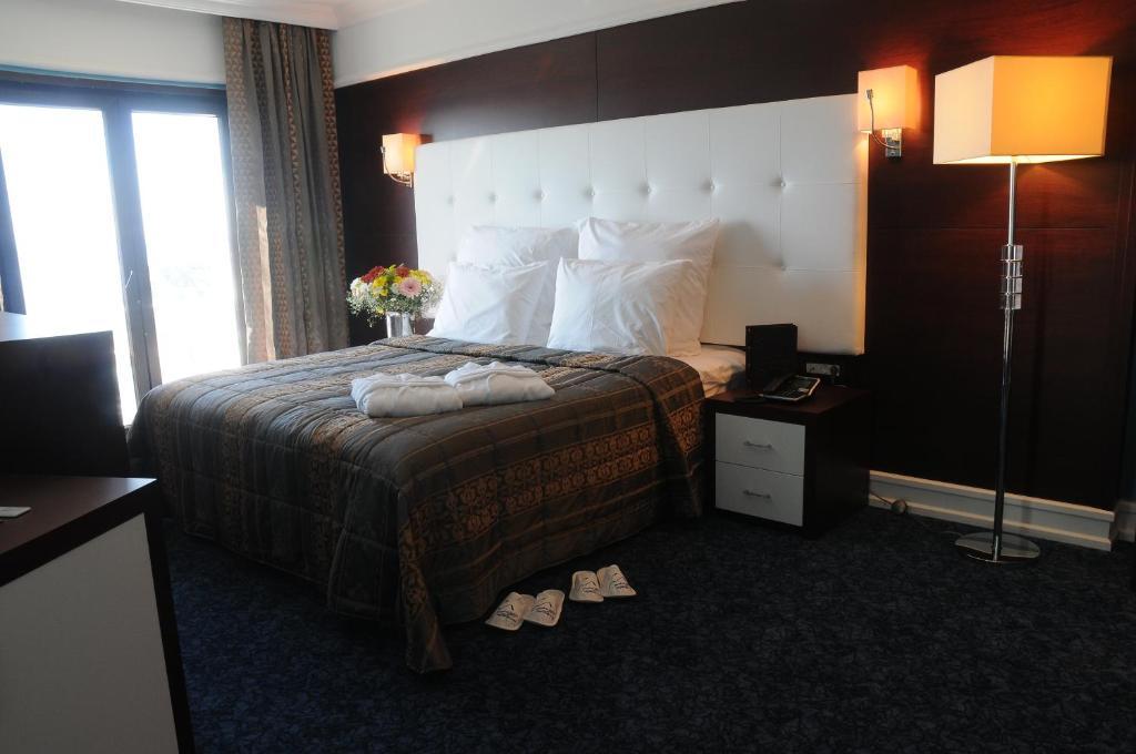 Paradise Island Hotel Darica  Ruang foto
